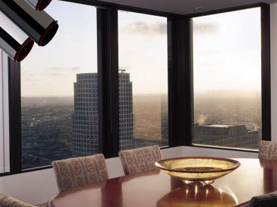 Innovative Sonnenschutzfolien für Gebäude 8 3m window film night